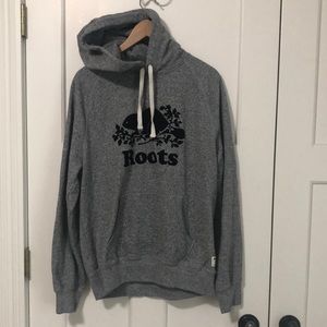Roots sweatshirt